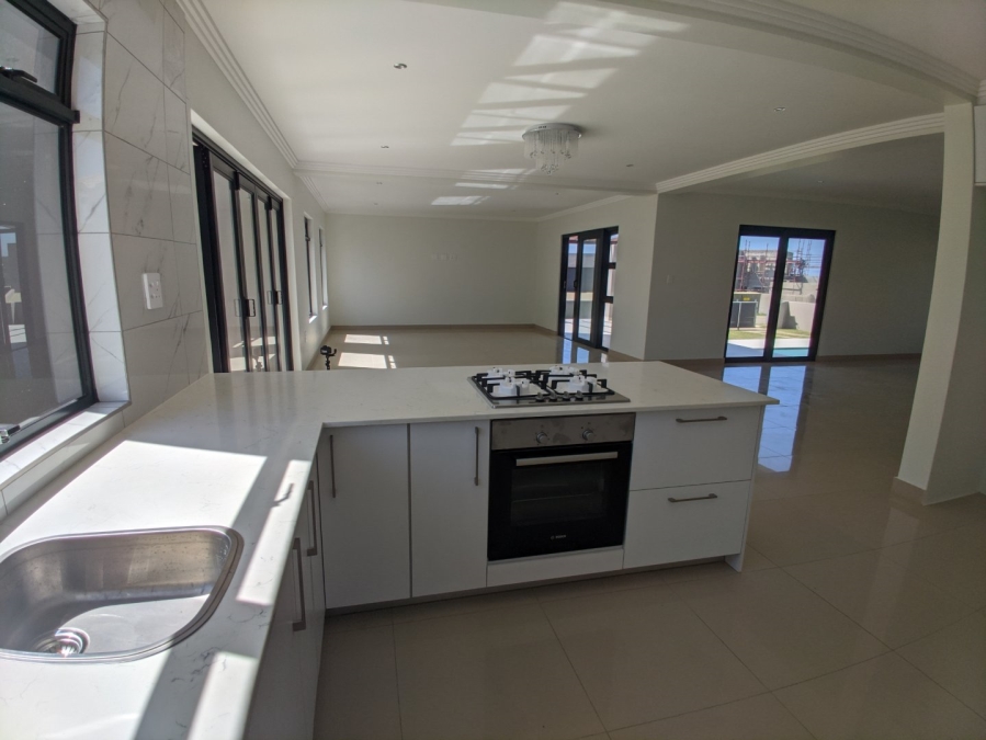 4 Bedroom Property for Sale in Kidds Beach Eastern Cape